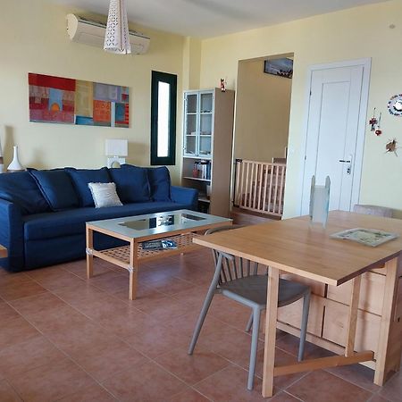Villa 3Ω Nea Skioni Exteriör bild